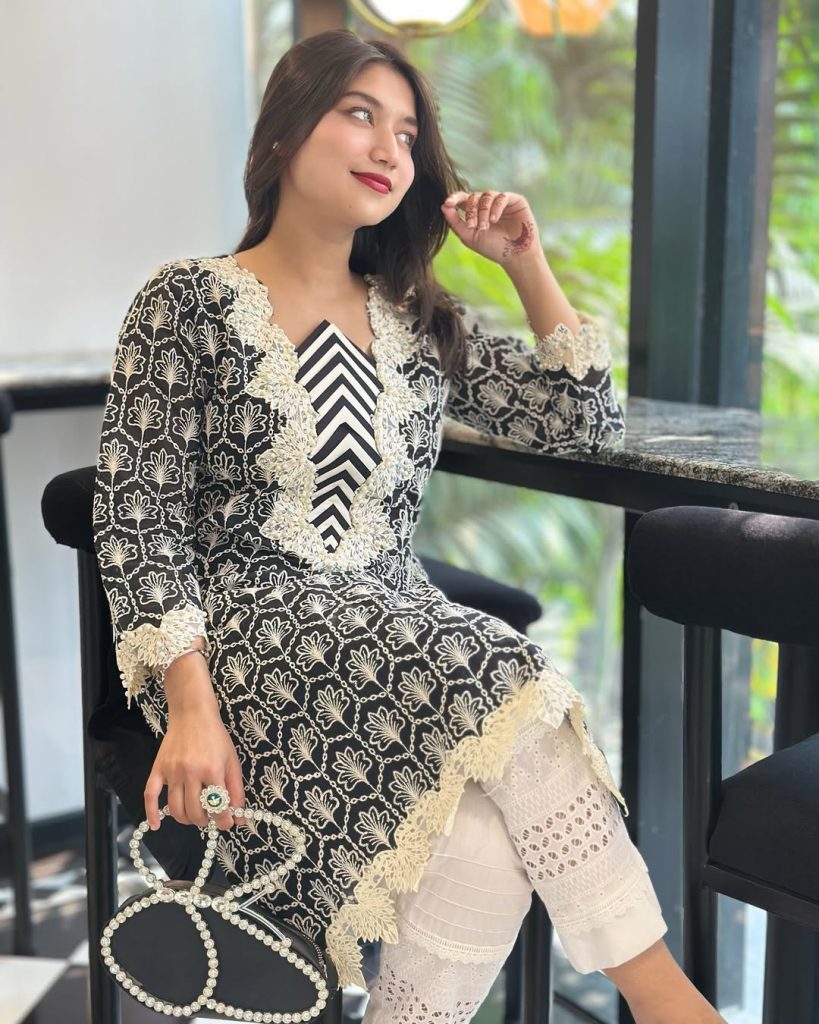 my fvrt attire @vogue by prince 🖤🤍#dhakagram #dhakafashion #fashionstreetstyle #bdfashion #bdf